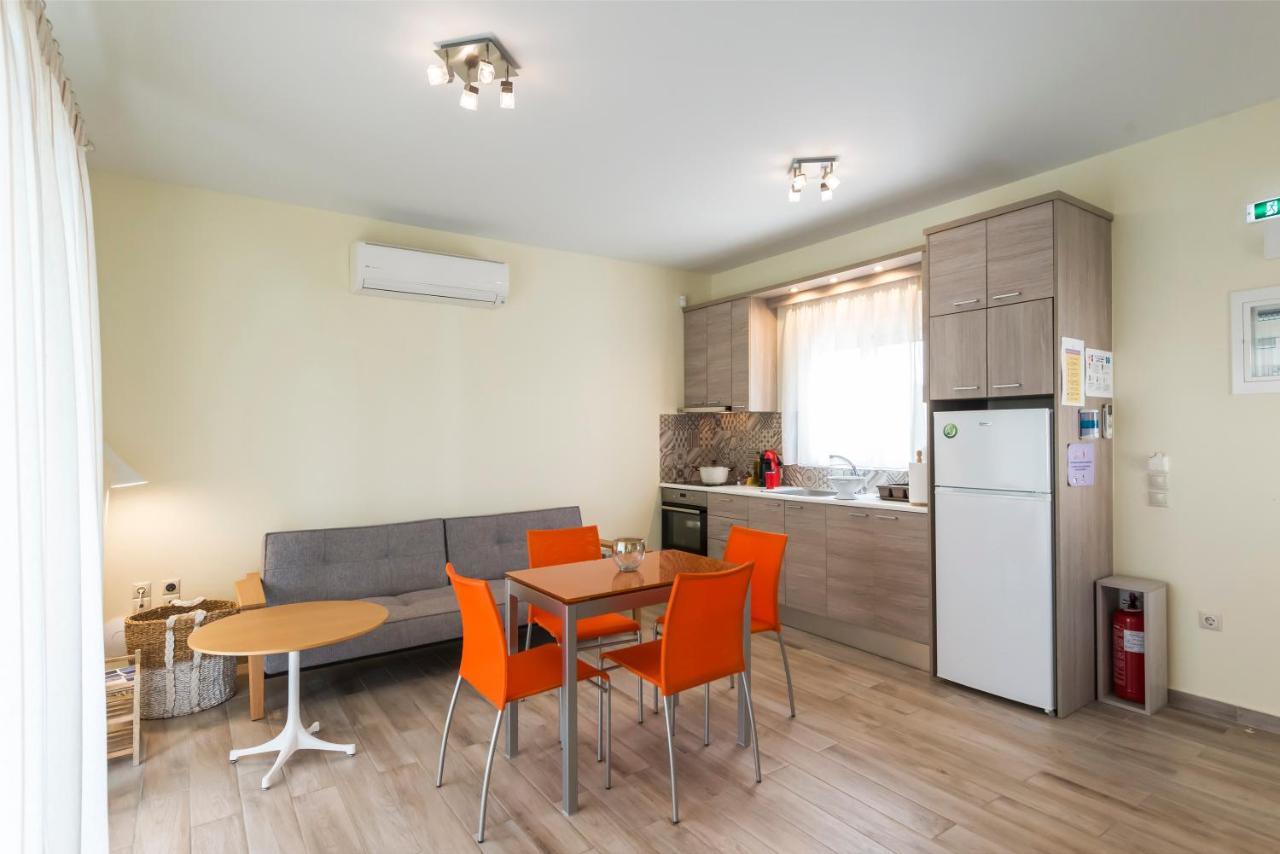 Venus Villa With Private Pool, 2Min To The Beach 피니코운타 외부 사진